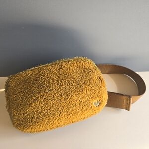Lululemon fuzzy belt bag